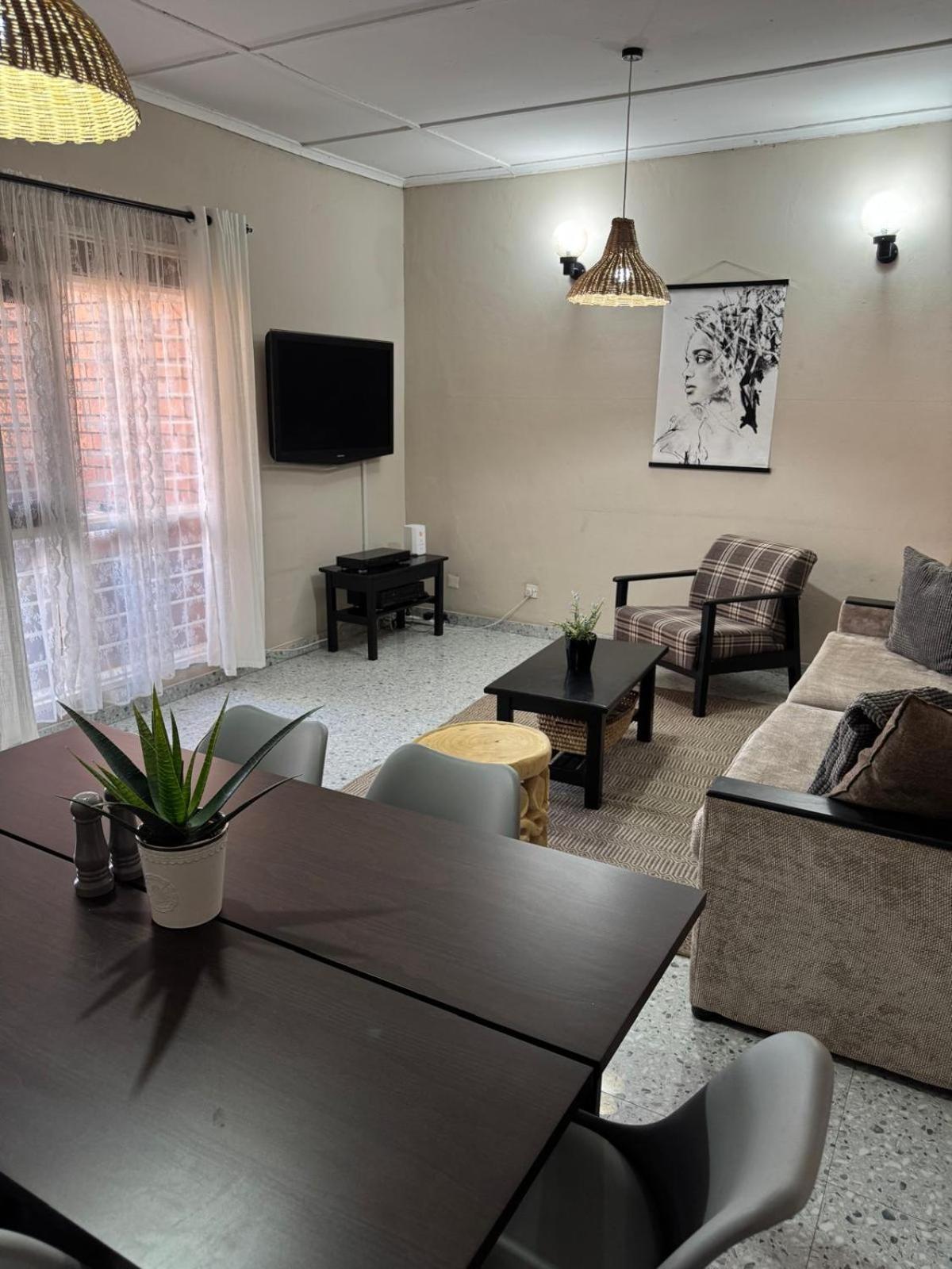 Ibex Hill Apartment- Power Backup Lusaka Luaran gambar